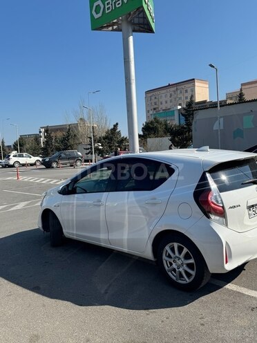 Toyota Aqua 2018, 120,000 km - 1.5 l - Sumqayıt