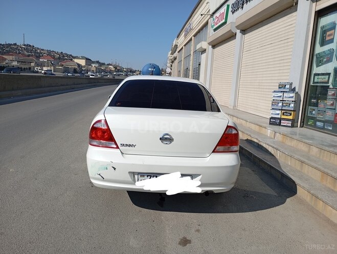 Nissan Sunny 2011, 300,000 km - 1.6 l - Bakı