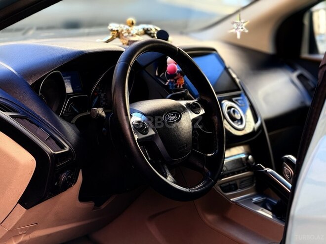 Ford Focus 2012, 318,000 km - 2.0 l - Bakı