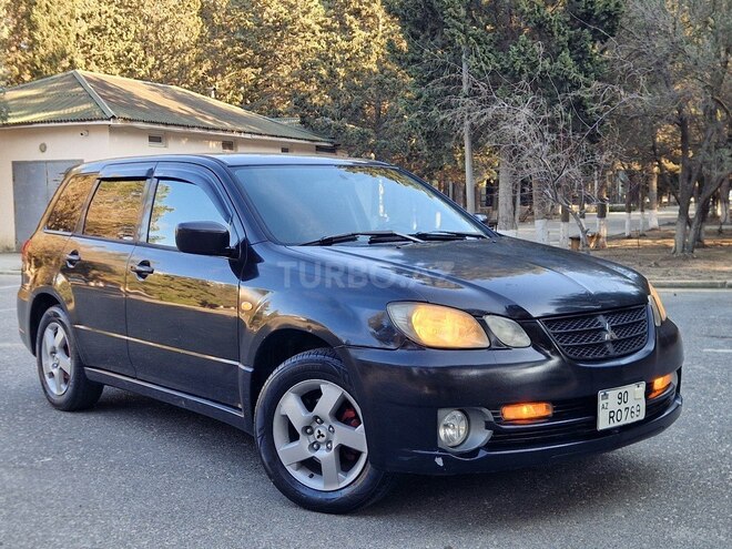 Mitsubishi Airtrek-2