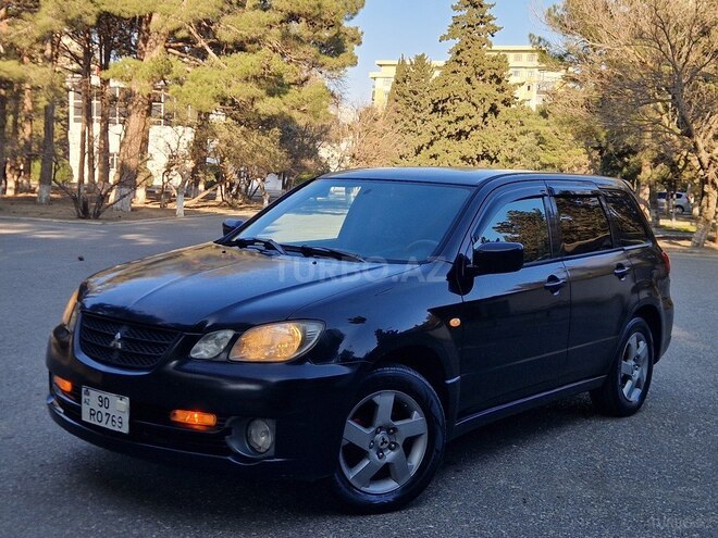 Mitsubishi Airtrek-4