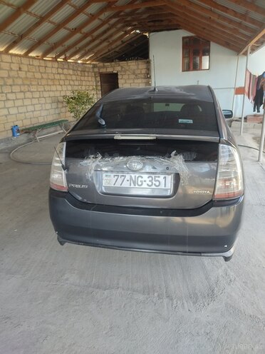 Toyota Prius 2006, 280,402 km - 1.5 л - Ucar
