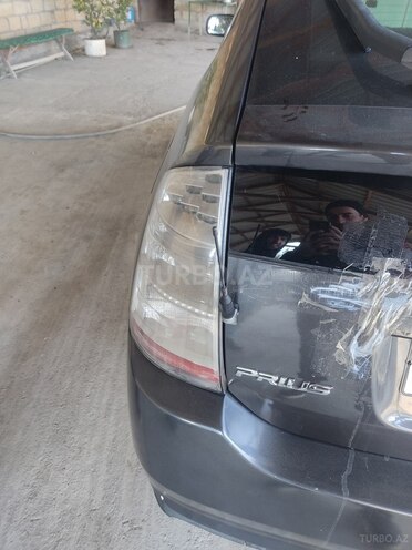 Toyota Prius 2006, 280,402 km - 1.5 л - Ucar