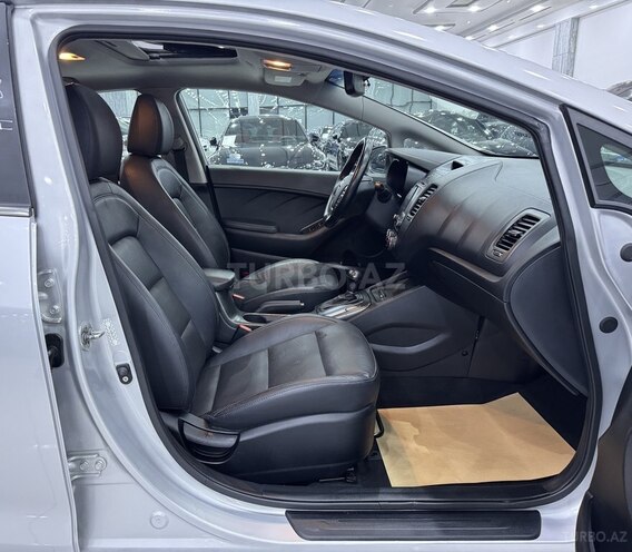 Kia Forte-12