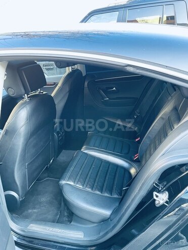 Volkswagen Passat CC-11