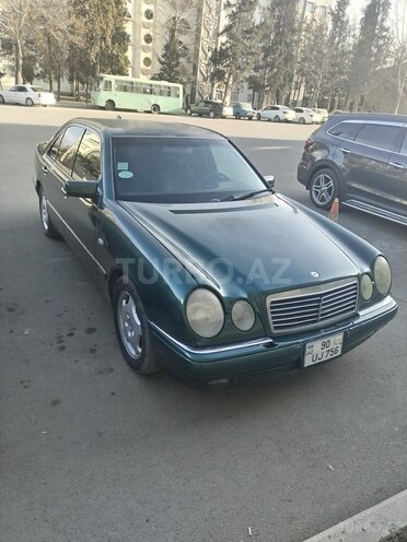 Mercedes E 230 1997, 52,000 km - 2.3 l - Gəncə