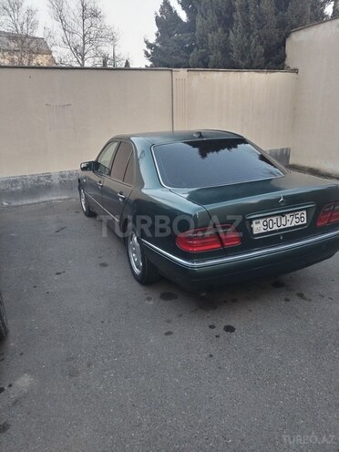 Mercedes E 230 1997, 52,000 km - 2.3 l - Gəncə