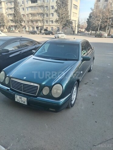Mercedes E 230 1997, 52,000 km - 2.3 l - Gəncə