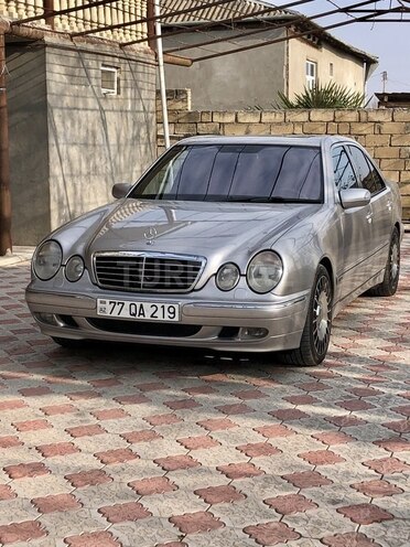 Mercedes E 320 2000, 498,000 km - 3.2 l - Horadiz