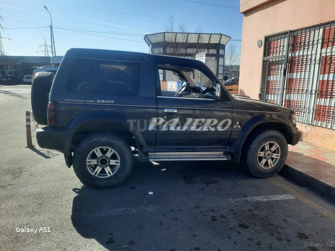 Mitsubishi Pajero 1994, 250,000 km - 2.8 л - Sumqayıt