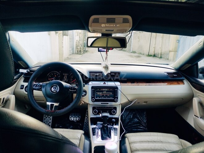Volkswagen Passat CC-4