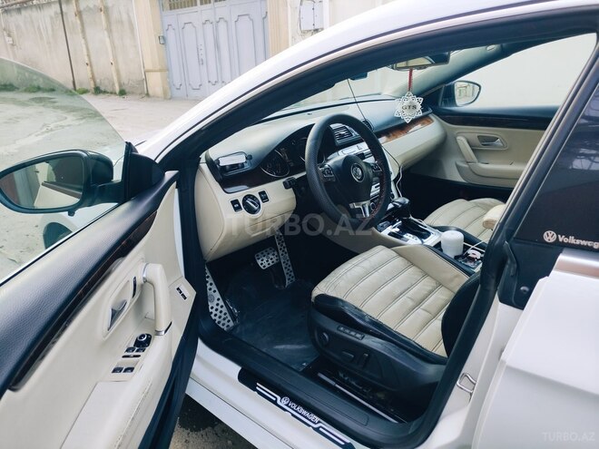 Volkswagen Passat CC-12