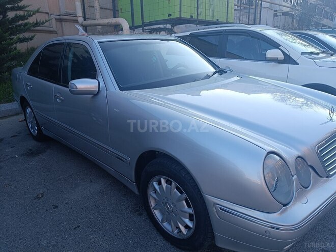 Mercedes E 270 2001, 373,000 km - 2.7 l - Bakı