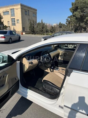 Volkswagen Passat CC-8