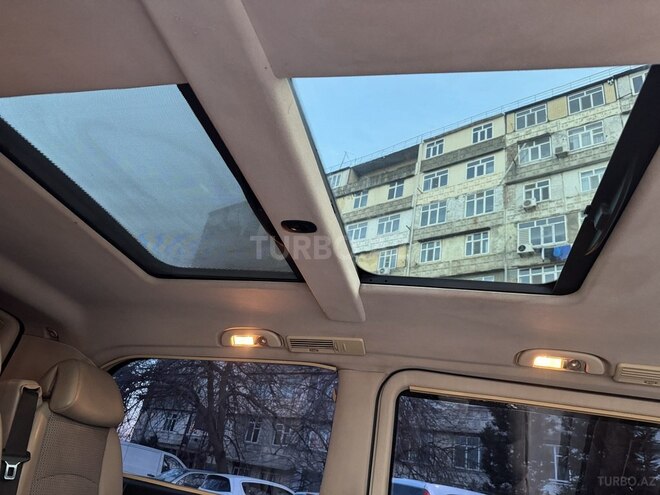 Mercedes Viano-8