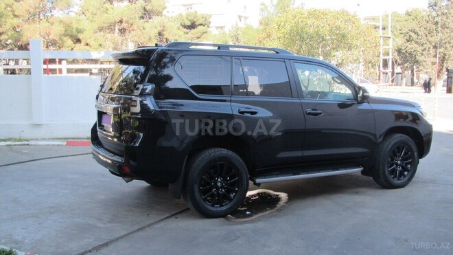 Toyota Land Cruiser Prado-3