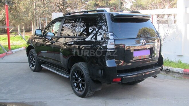 Toyota Land Cruiser Prado-7