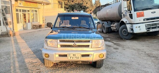 Mitsubishi Pajero io 2000, 140,313 km - 1.8 л - Bakı