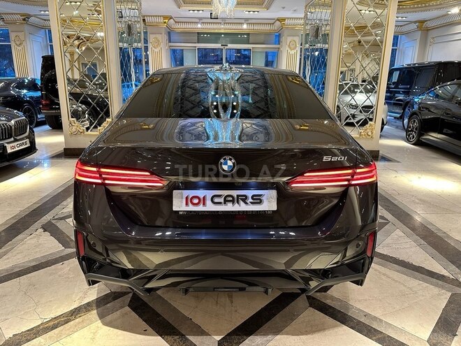 BMW 520-8