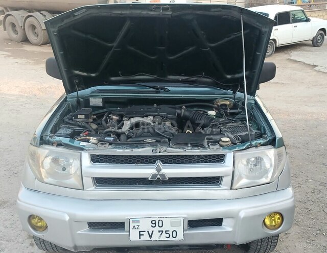 Mitsubishi Pajero io 2000, 140,313 km - 1.8 л - Bakı