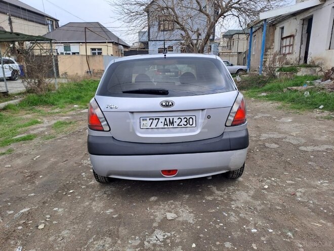 Kia Rio 2005, 385,000 km - 1.4 l - Bakı