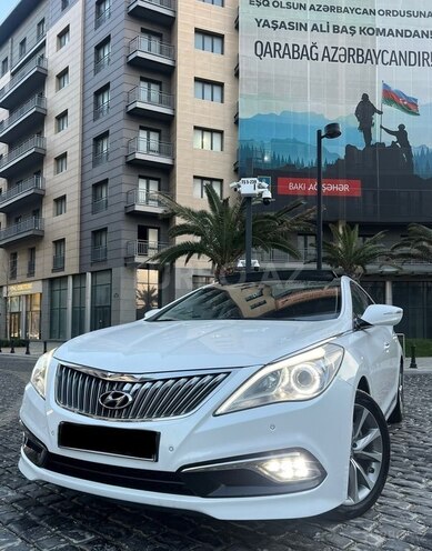 Hyundai Grandeur-1