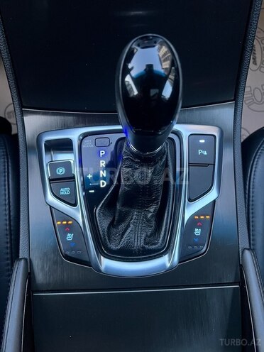 Hyundai Grandeur-19