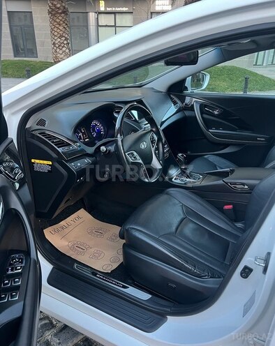 Hyundai Grandeur-14
