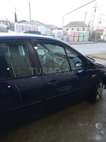 Renault Scenic-4