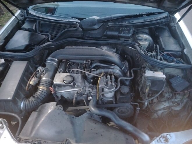Mercedes E 220 d 1996, 758,900 km - 2.2 l - Masallı