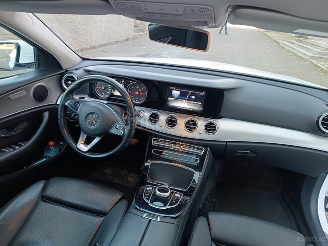 Mercedes E 200 d 2016, 311,000 km - 2.2 l - Bakı
