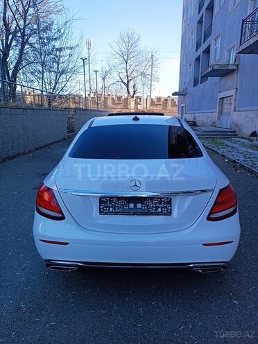 Mercedes E 200 d 2016, 311,000 km - 2.2 l - Bakı