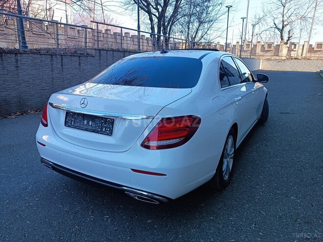 Mercedes E 200 d 2016, 311,000 km - 2.2 l - Bakı