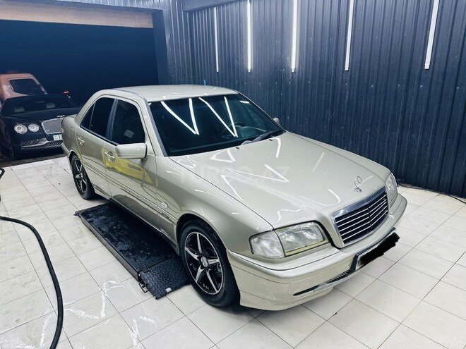 Mercedes C 220 d 1999, 349,000 km - 2.2 л - Bakı