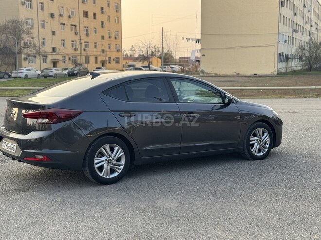 Hyundai Elantra 2019, 90,700 km - 2.0 l - Bakı