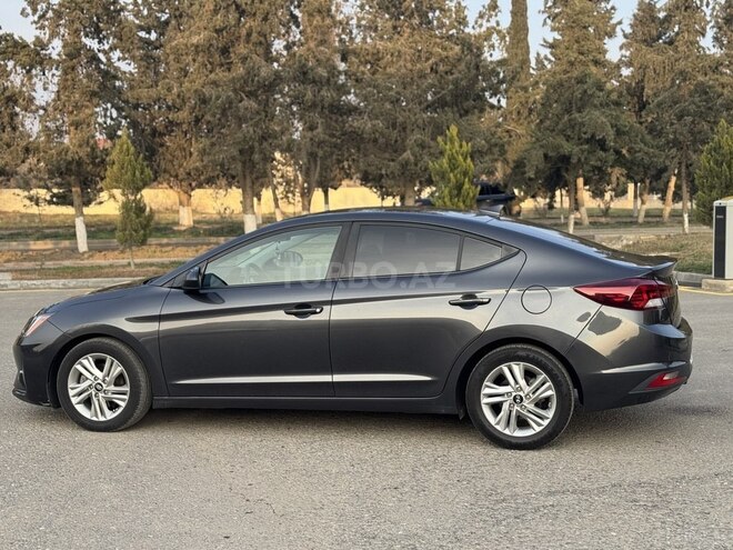 Hyundai Elantra 2019, 90,700 km - 2.0 l - Bakı