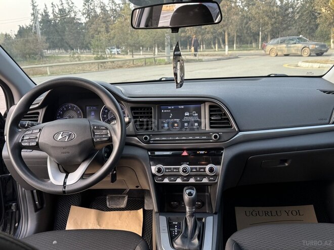 Hyundai Elantra 2019, 90,700 km - 2.0 l - Bakı