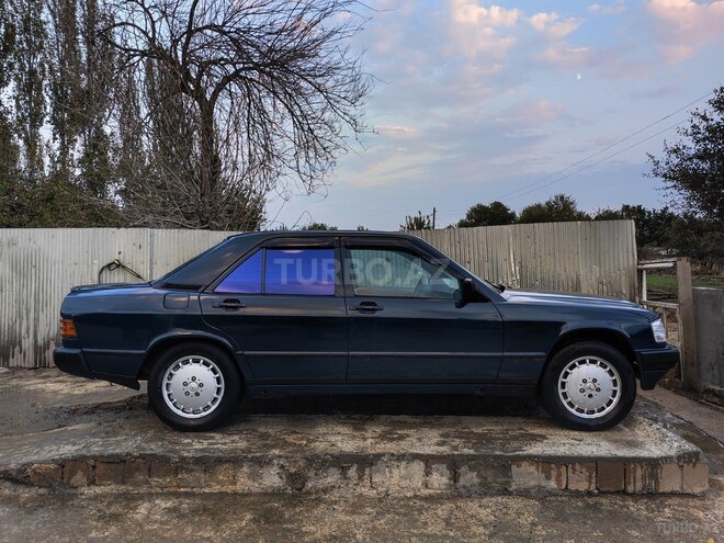 Mercedes 190 1987, 320,000 km - 2.3 л - Kürdəmir