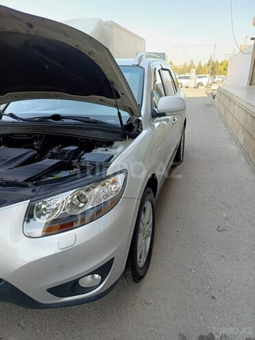 Hyundai Santa Fe-9