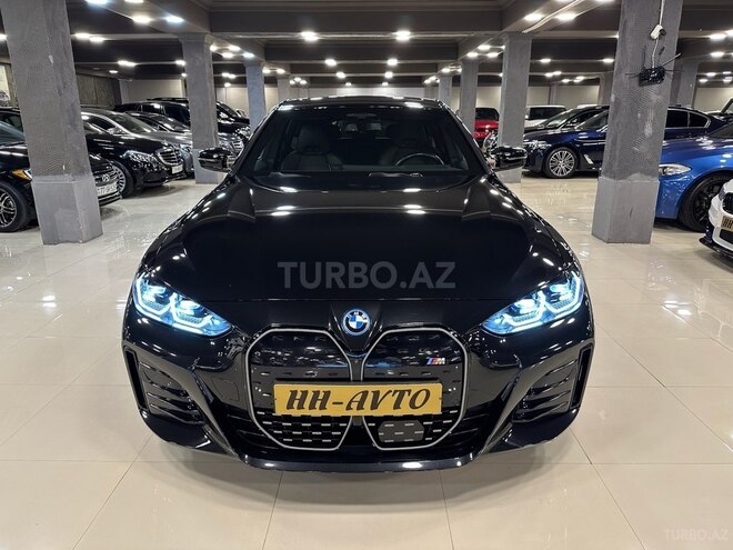BMW i4-3