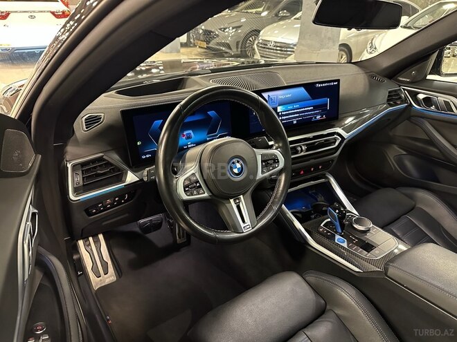 BMW i4-13