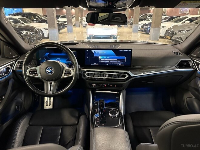 BMW i4-17