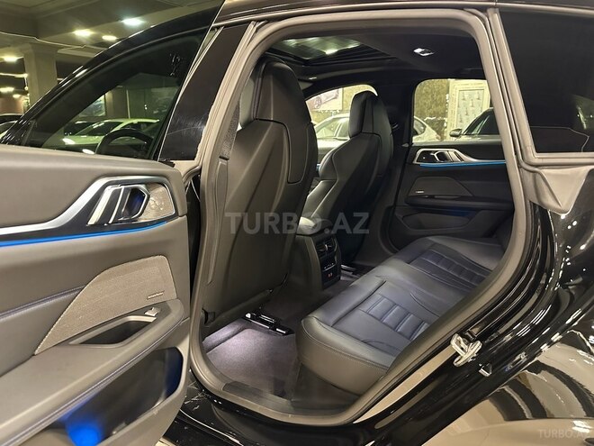 BMW i4-14