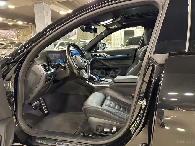 BMW i4-12