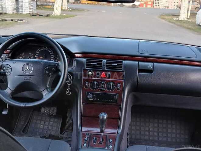 Mercedes E 220 d 1999, 567,000 km - 2.2 л - Lənkəran