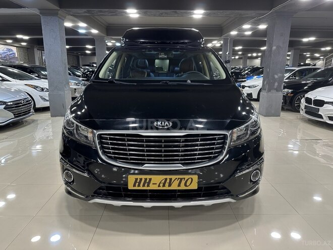 Kia Carnival-2