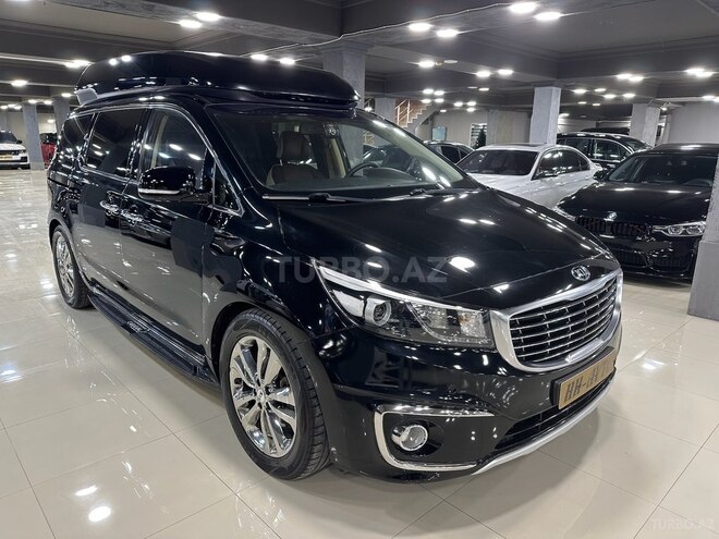 Kia Carnival-4