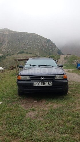Opel Astra 1996, 245,621 km - 1.6 l - Bakı