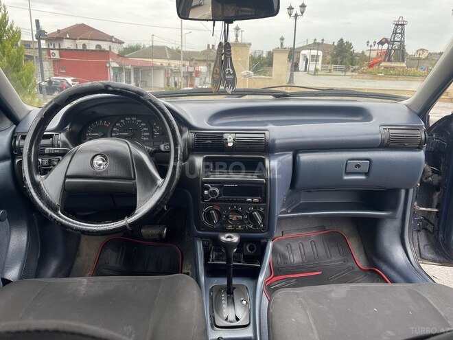 Opel Astra 1996, 245,621 km - 1.6 l - Bakı