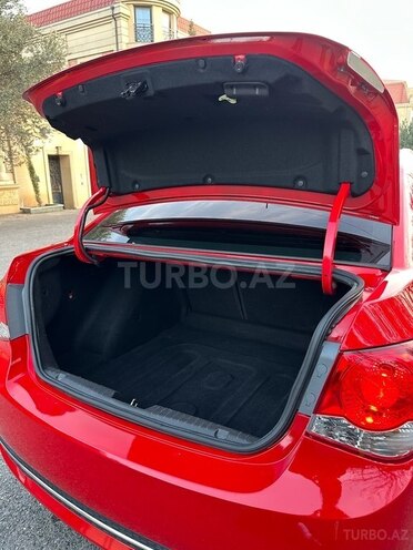 Chevrolet Cruze-16